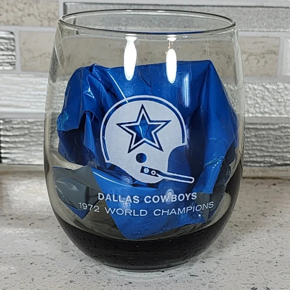Pair of Vintage Dallas Cowboys NFL 1972 World Champs Glass 4.5" Tall Smoke - Picture 5 of 5